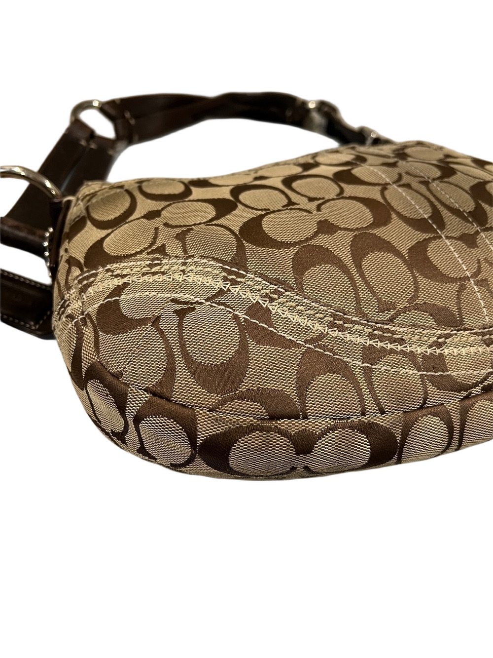 Coach Soho Signature C Jacquard Vintage Shoulder Bag with Dark Brown Trim EUC - Picture 12 of 15